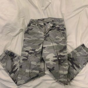American Eagle Cargo Pants